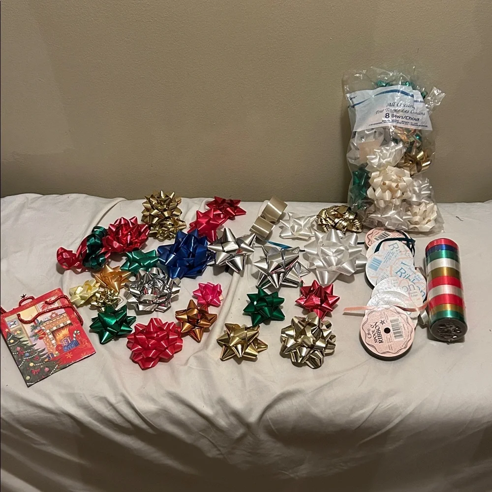 Festive Holiday Gift Bags Set with Bows and Ribbons